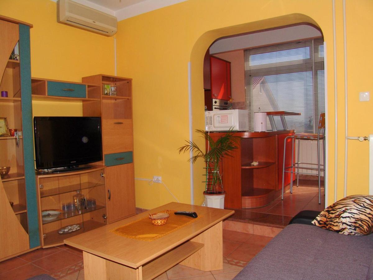 Apartments Bozica クルク エクステリア 写真